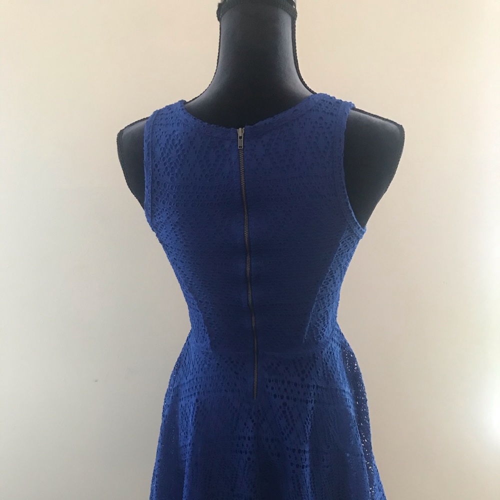 Express Dress - Picture 2 of 4